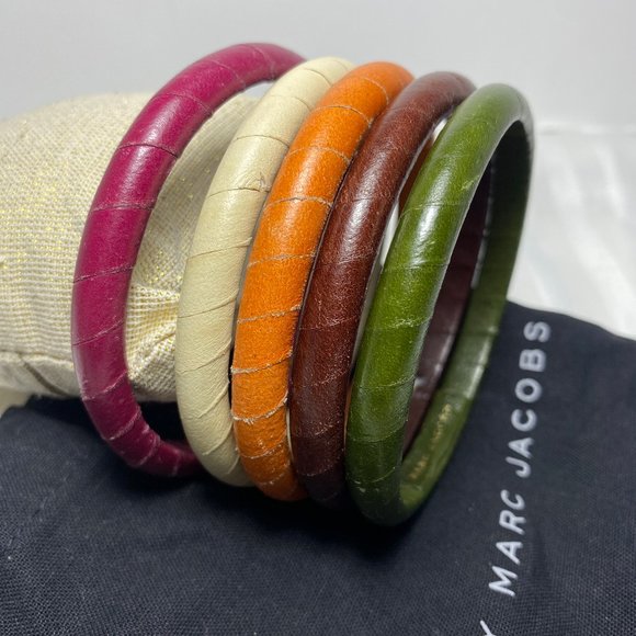 Marc Jacobs Leather 5pc Bangle Set with Pouch - Picture 2 of 5